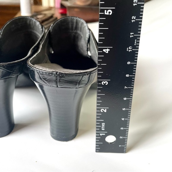 A2 by Aerosoles “Cintennial” Faux Croc print 3”Heeled Slides Black Size 7.5M - Picture 6 of 11